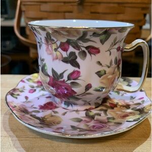 Pink Chintz China Cup & Saucer Set with all over design of summertime roses NWT